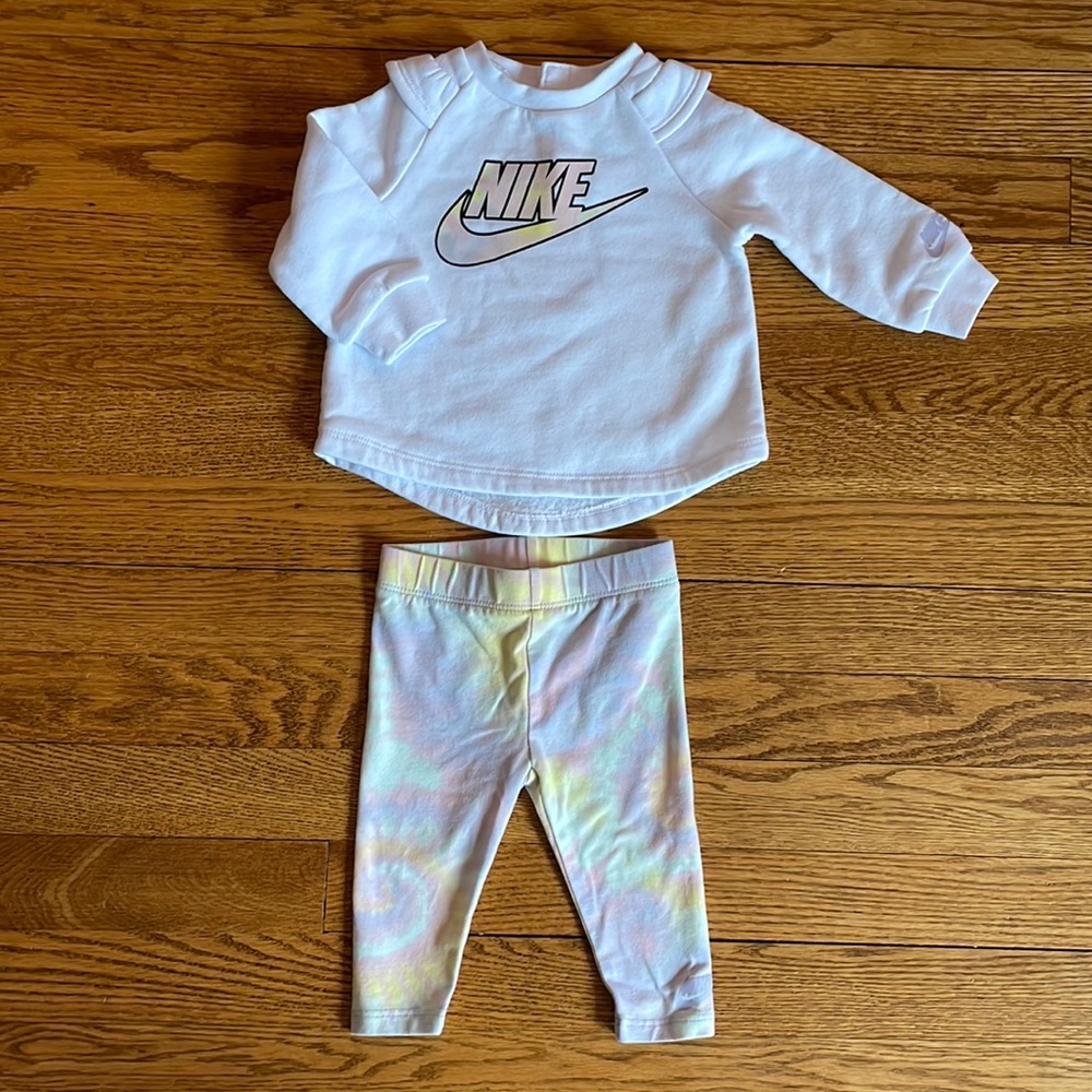 Nike Infant Girl Set, 6 Months